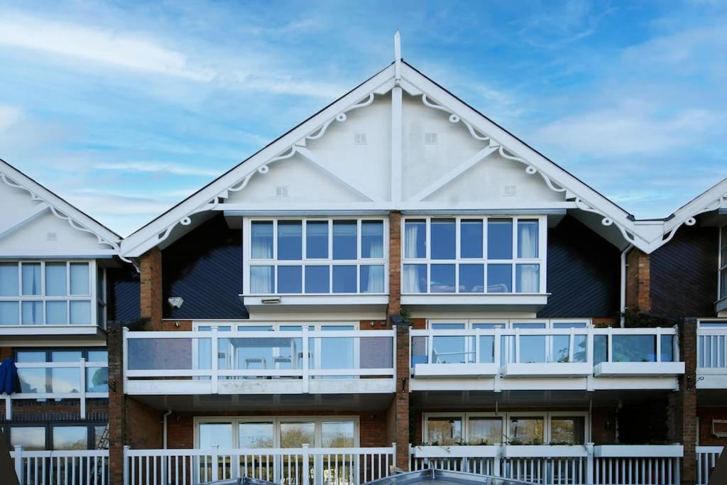 The Oars - Riverfront Property Henley-on-Thames Ngoại thất bức ảnh